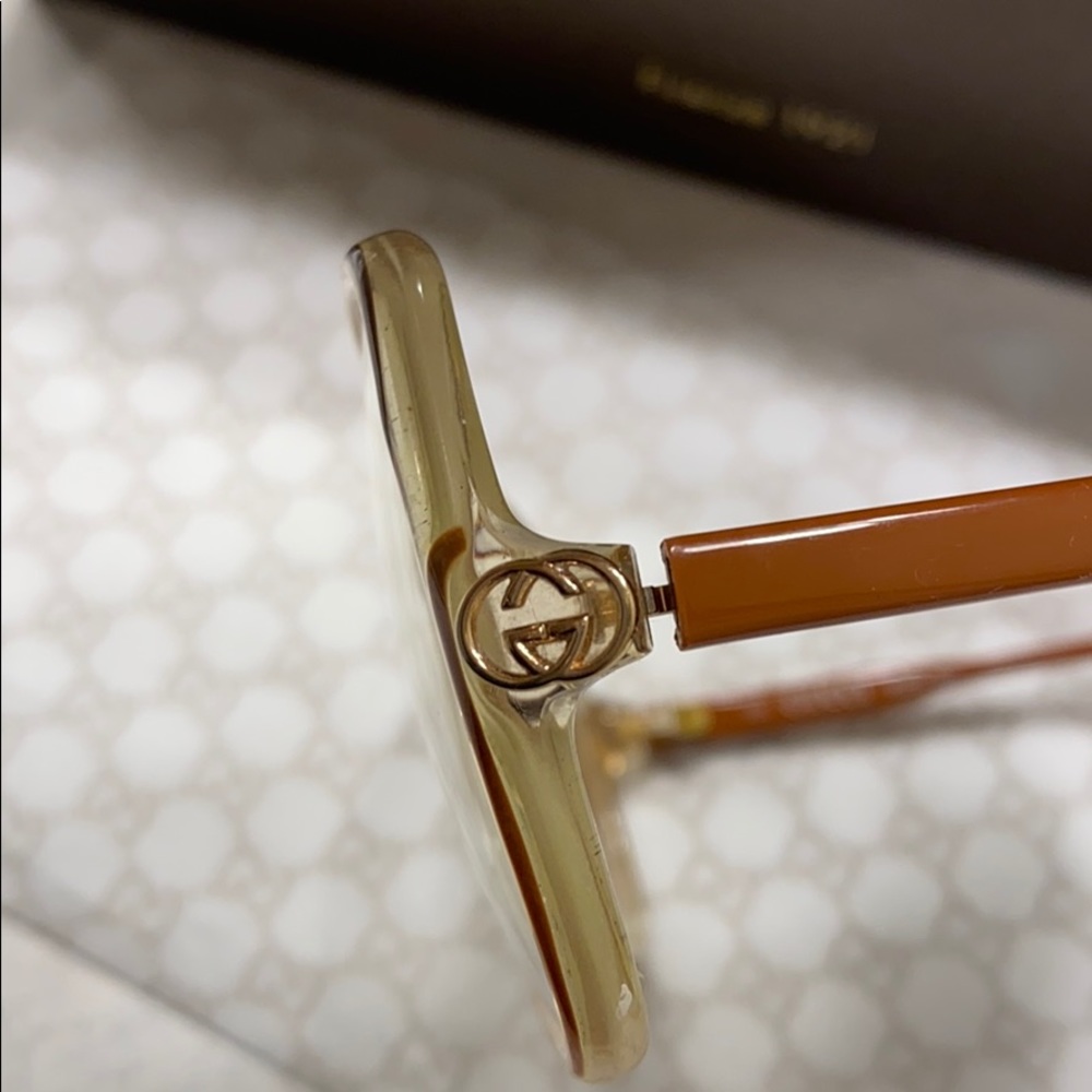 🔥SOLD ON MERC🔥Gucci Vintage Eyeglasses - Picture 6 of 9
